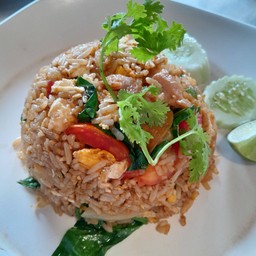 ข้าวผัดรถไฟ