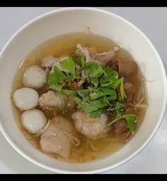 เกาเหลาหมู น้ำใส พิเศษสุด ทุกอย่าง