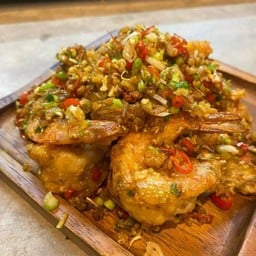 ข้าวกุ้งคลุกพริกเกลือ
