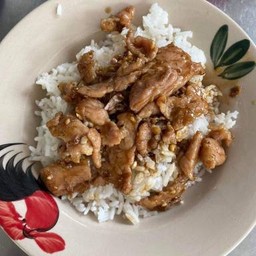 ข้าวหมูกระเทียม