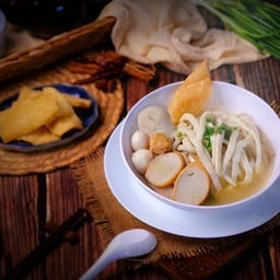 ร่ำรวยเย็นตาโฟ