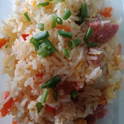 ข้าวผัดแหนม