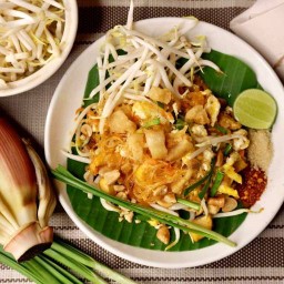 อีมงผัดไทย  - เมนูสารพัดเส้น