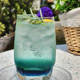 I Know I'm Cool Mocktail