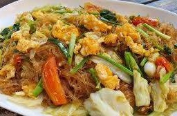 ผัดวุ้นเส้นใส่ไข่ ใส่หมูสับ...จ้า