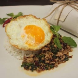 กะเพรา กวักเงิน 25 ท่าอิฐ