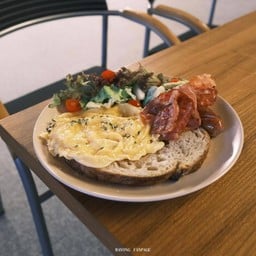 Zuper Nova หนองมะหาด