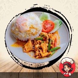 ข้าวผัดพริกแกงหมู,ไก่