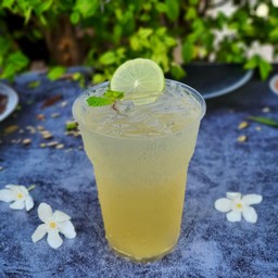 น้ำผึ้งมะนาว แก้ว 16 oz (น้ำแข็งหลอดเล็ก)