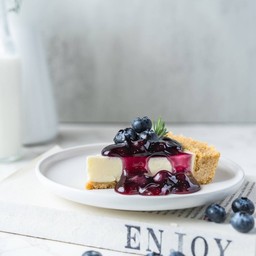 BLUEBERRY PIE