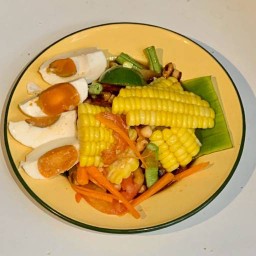 ตำข้าวโพดไข่เค็ม