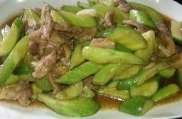 ผัดแตงกวาใส่ไข่ราดข้าว หมูสับ,กุ้ง,หมึก, หมายเหตุมาจ้า