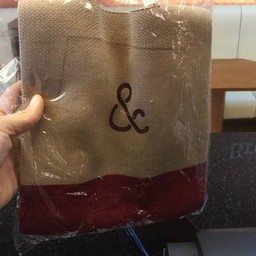 กระเป๋าหิ้วเล็ก