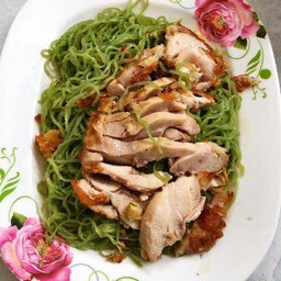 หมี่หยกไก่ทอด