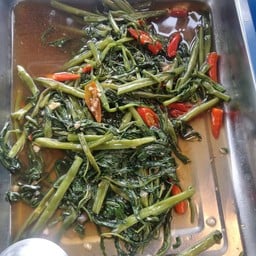 กระเพราห่อ เซ มา ซิ
