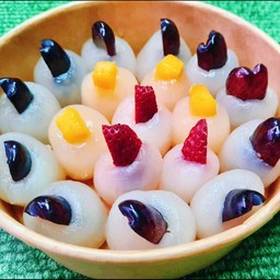 เงาะยัดไส้ผลไม้ (ผลไม้ตามฤดูกาล)