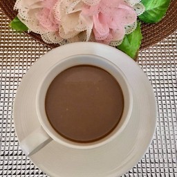เนสกาแฟร้อน (ฟรี! น้ำชาร้อน)