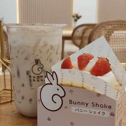 Bunny Shake Cafe เพลินนารี่มอลล์ วัชรพล เพลินนารี่มอลล์