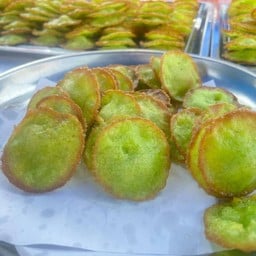 ร้านขนมฝักบัวใบเตย@ตลาดวัดกระทุ่มเสือปลา