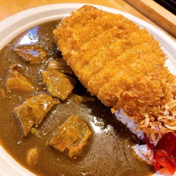 ข้าวแกงกะหรี่ดับเบิ้ลหมู