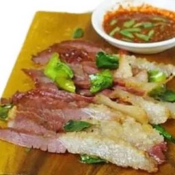 ย่างเสือร้องไห้