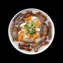 B12 โจ๊กเป็ดย่างไข่เค็ม Shredded roast duck & salted egg congee