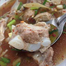 ต้มแซ่บกระดูกอ่อน อีสานร้อยเอ็ด