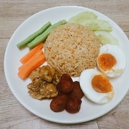 ข้าวผัดน้ำพริกลงเรือ