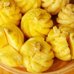 สัปปะรดภูแลพร้อมทาน ( ราคาเริ่มต้น 179฿ )