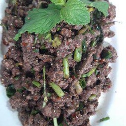 ลาบเลือดหมูคั่วสุก