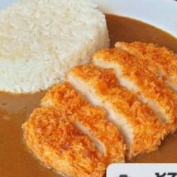 Crispy Pork Curry Cheese (ข้าวแกงกระหรี่ชีสหมูทอด)