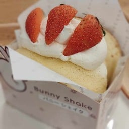 Bunny Shake Cafe เพลินนารี่มอลล์ วัชรพล เพลินนารี่มอลล์
