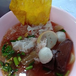 เย็นตาโฟต้มยำน้ำตก