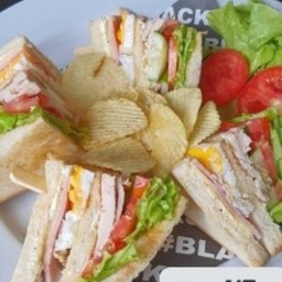 Club Sanwich (คลับแซนวิซ)