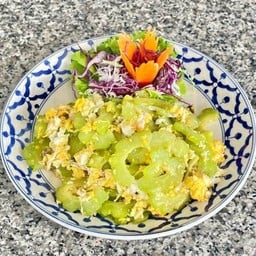 มะระ ผัดไข่  မလာ ဖတ်ခိုင်