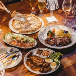 OSAKA IZAKAYA (โอซาก้า อิซากายะ) โอซาก้า อิซากายะ