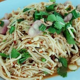 ลาบเห็ดเข็มทอง