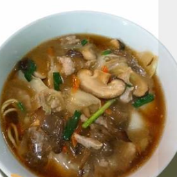 Niku Soba บะหมี่ราดหน้าหมู