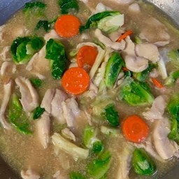 ราดหน้าไก่