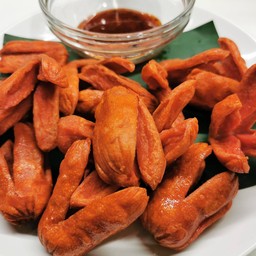 ไส้กรอกแดงทอด