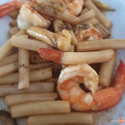 ไหลบัวผัดกุ้ง