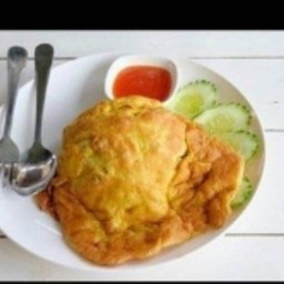 ข้าวไข่เจียว(Omelet Rice)