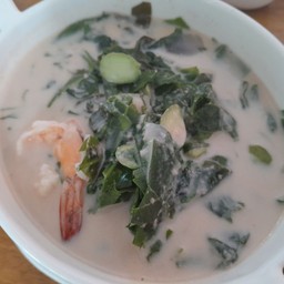 ต้มกะทิใบเหลียงกุ้งสด