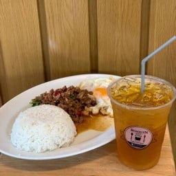 Romruen House: Coffee and Food