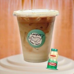 โฟล์ว (Espresso shot x Yakult)