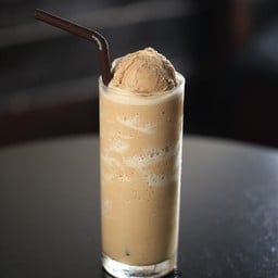 กาแฟ เดอก้ามปู ปั่น