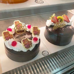 chocolate cake