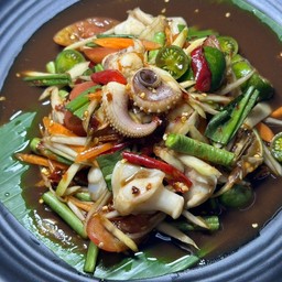 Papaya Salad With Squid