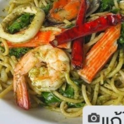 สปาเกตตี้เพสโต้เคลซีฟู้ด (Spaghetti Pesto Kale Seafood)