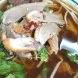 ก๋วยเตี๋ยวเป็ดพะโล้ พิเศษ น้ำ